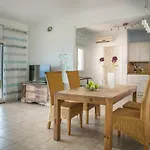 Countrystyle Bonora Vila *